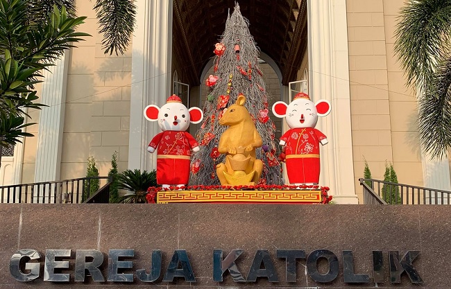 Essay: Celebrating Imlek, Catholic style